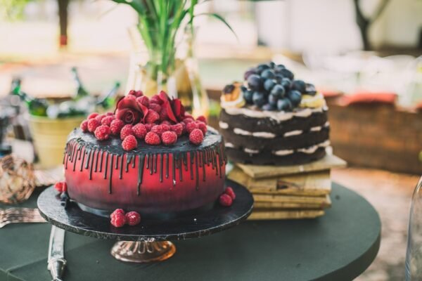 10 Delicious Cake Recipes to Make at Home